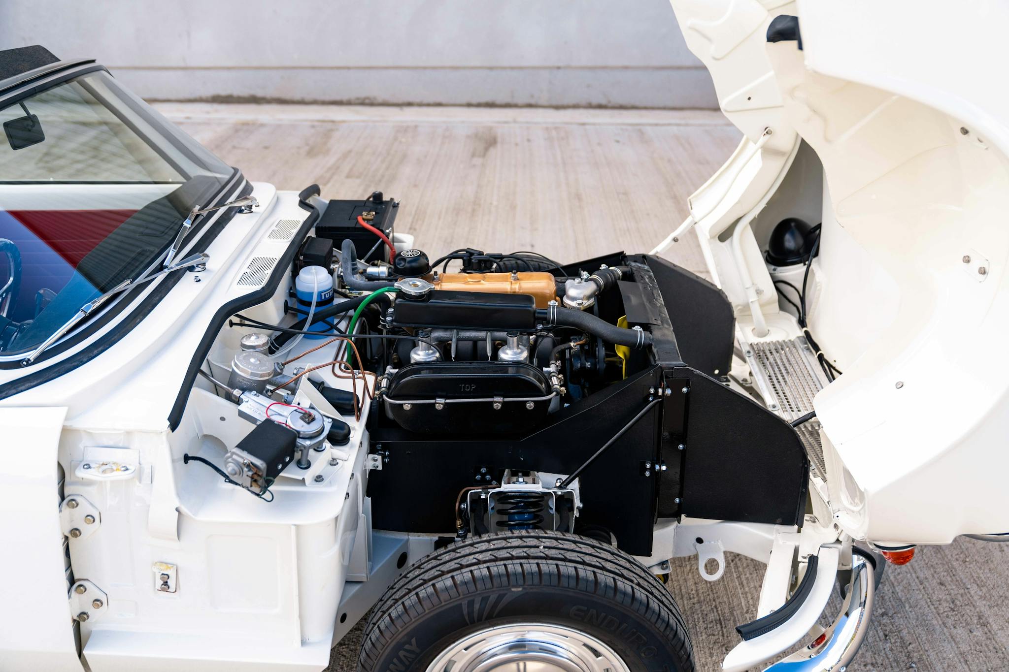 SPECIAL_FEATURES feature-one